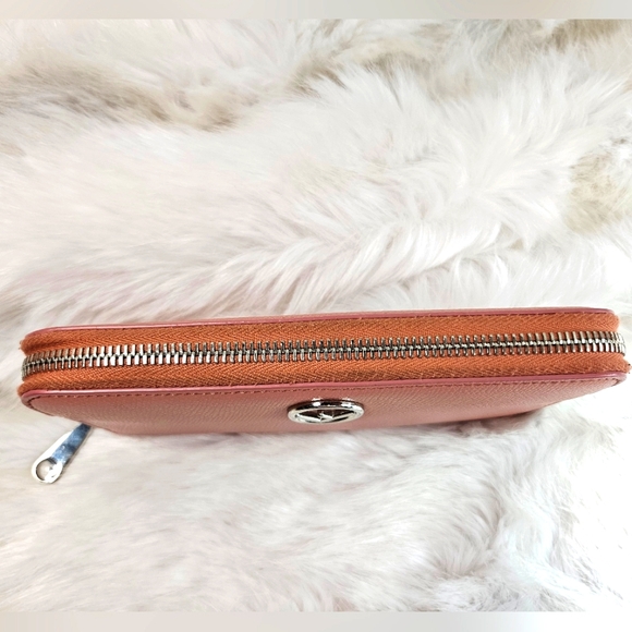 Fendi Pink Leather Long Zip Wallet with COA - Picture 5 of 11